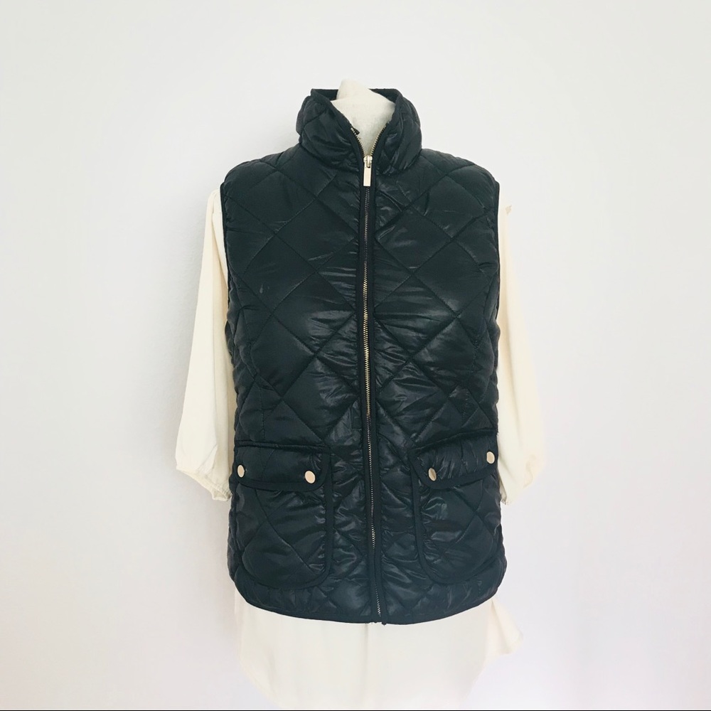 Puff Quilted Vest Jacket with Gold Detail